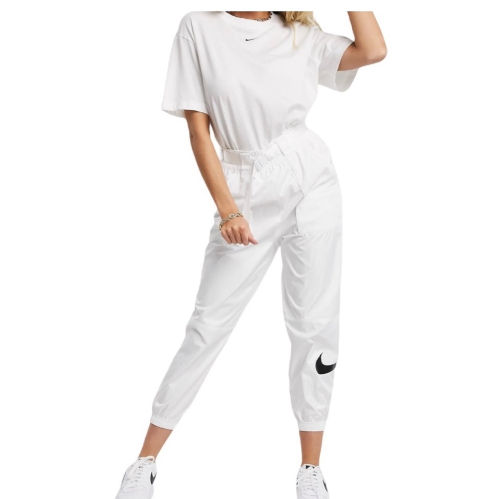 Nike Woven Swoosh Cargo Pants with Belt